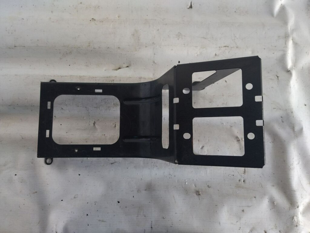 кронштейн крана ручного тормоза б/у - 1